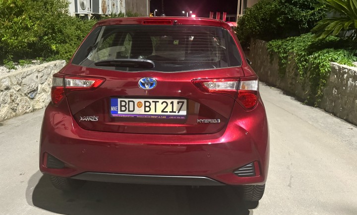 Toyota Yaris Hybrid/benzin