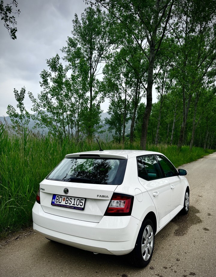 Škoda Fabia-bijela