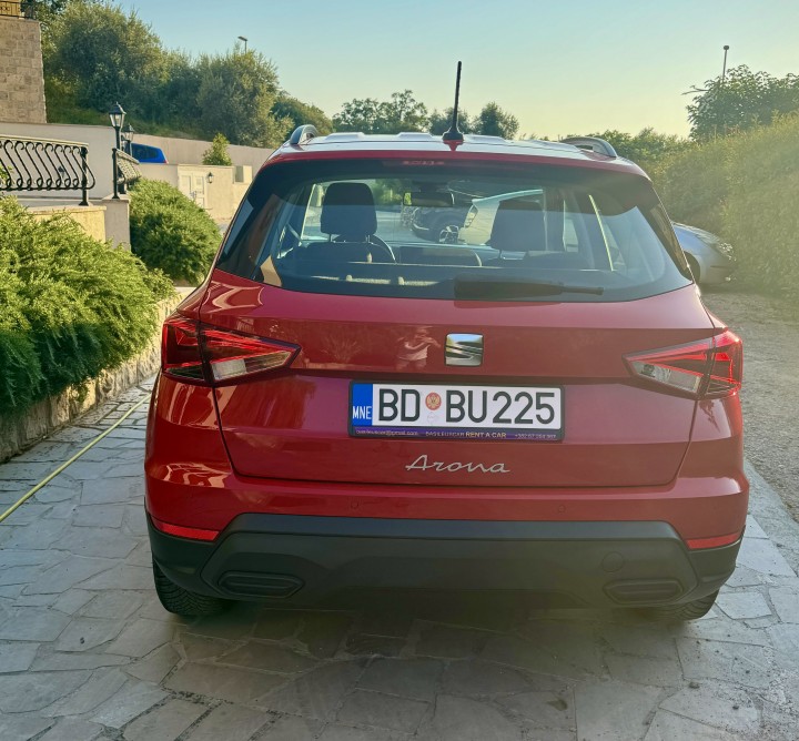 Seat Arona