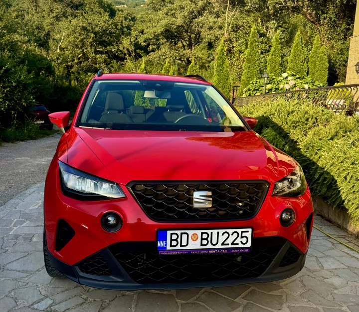 Seat Arona